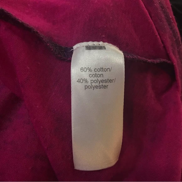 FREE Maurices Fuchsia Off Shoulder Short Sleeve T-Shirt GUC Burnout Small Basic - Picture 9 of 12